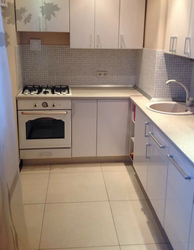 Кухня для "Хрущевки" от Premier Garden 1